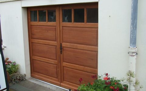 Portes de garage battantes